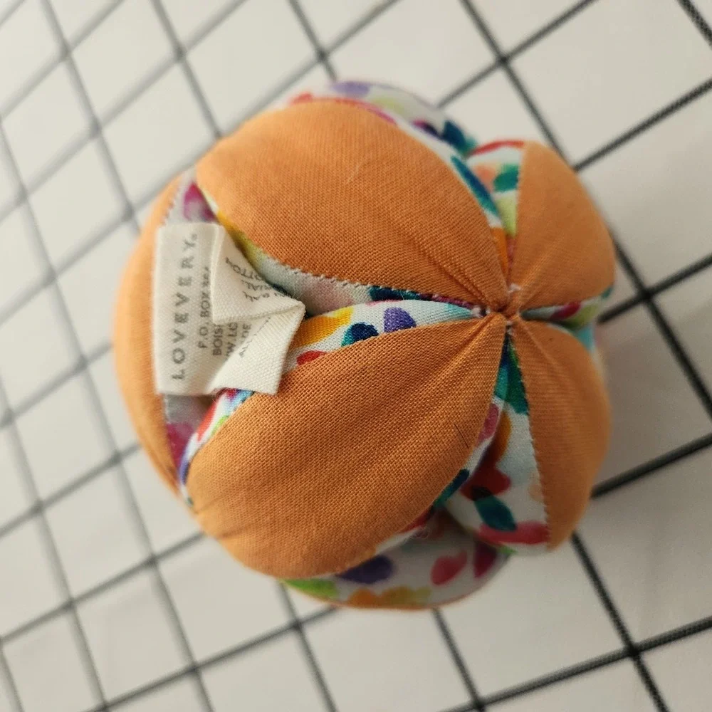 LOVEVERY Rainbow Ball - Senser Play Kit‎ 5-6 Months - Organic Cotton Play Toy